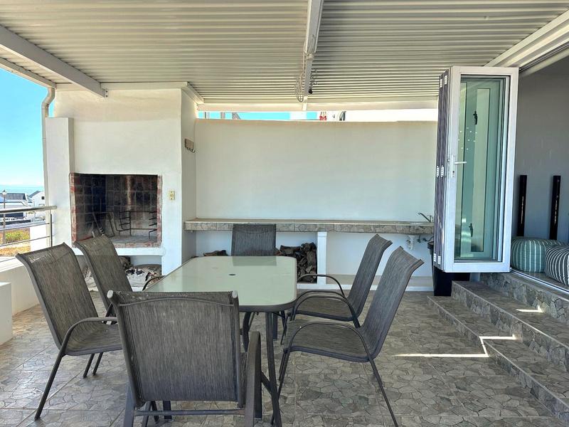 4 Bedroom Property for Sale in Da Gama Bay Western Cape